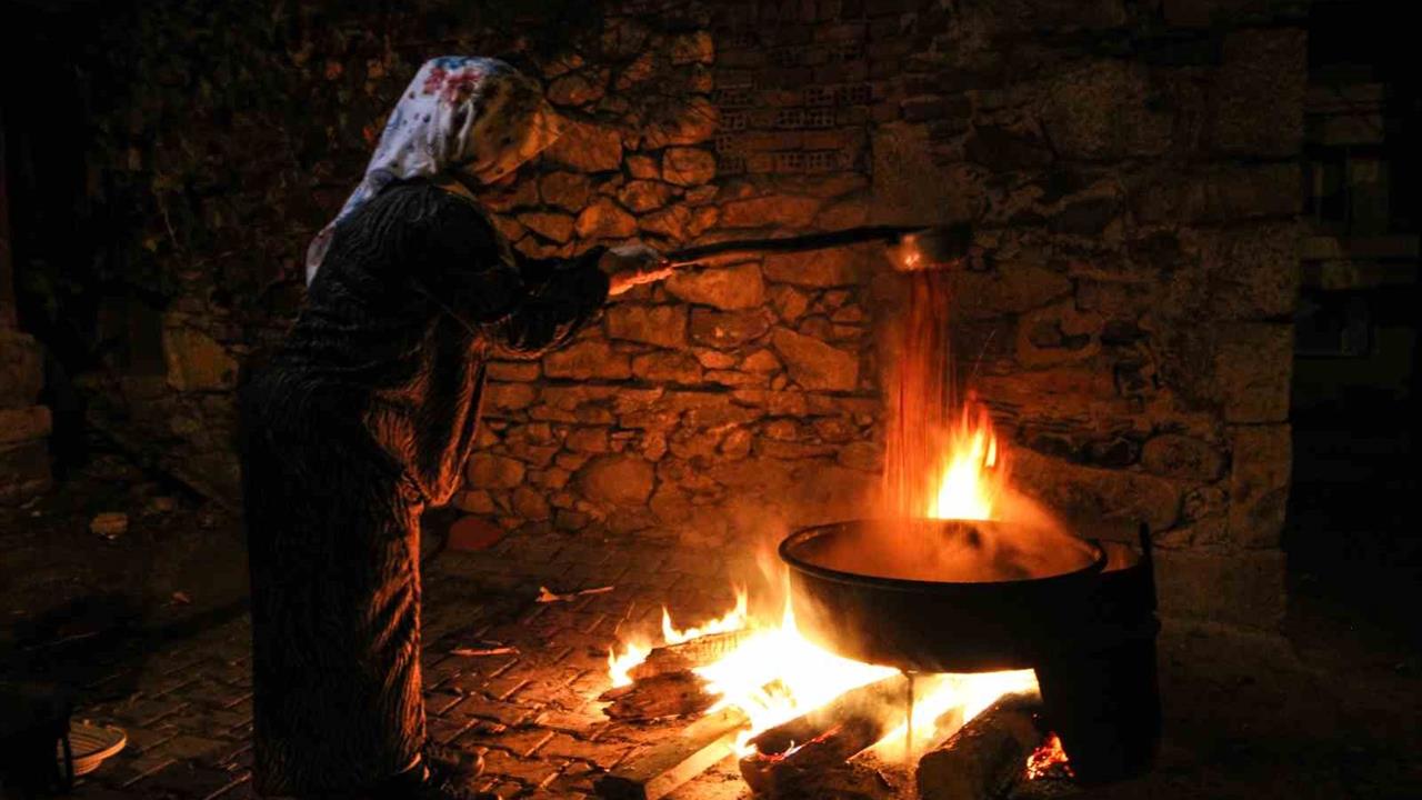 Gördes'te Pekmez Sezonu Başladı