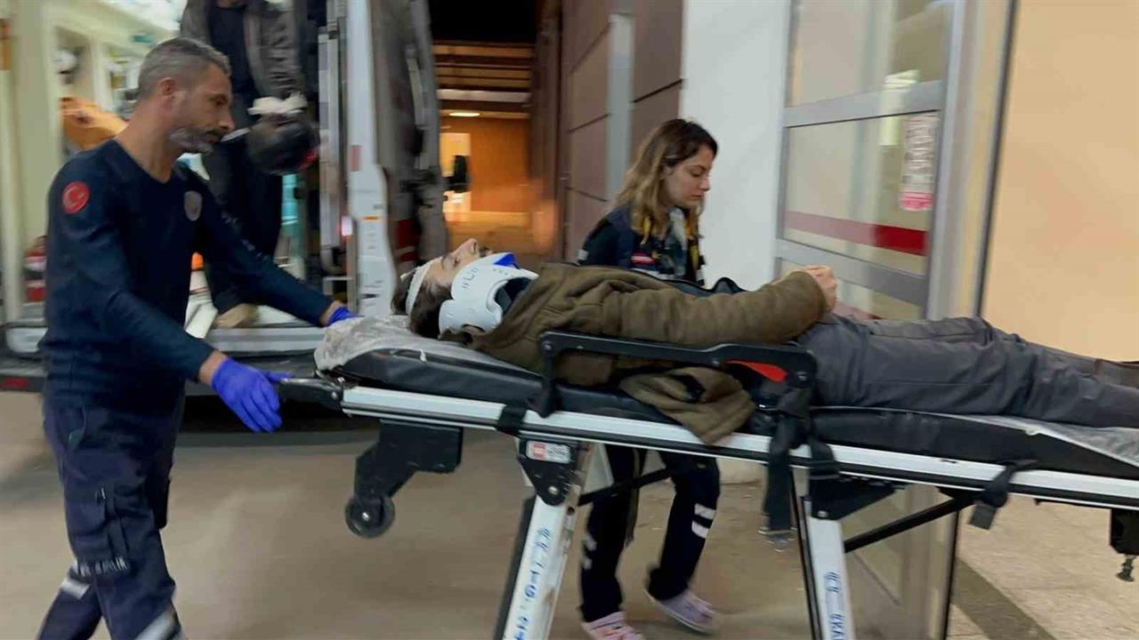 Adıyaman'da Motosiklet Devrildi: 1 Yaralı