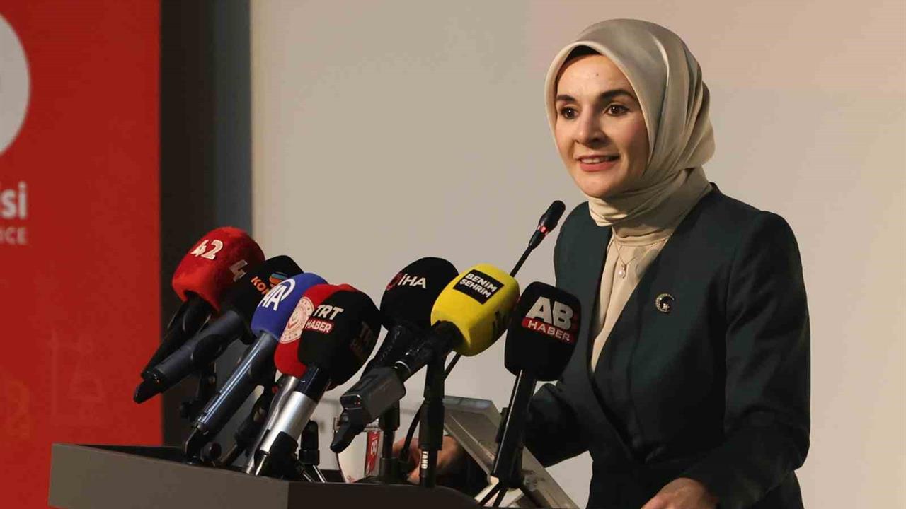 Konya'da Aile Dostu Teknoloji Vurgusu: Bakan Göktaş Açıklamalarda Bulundu