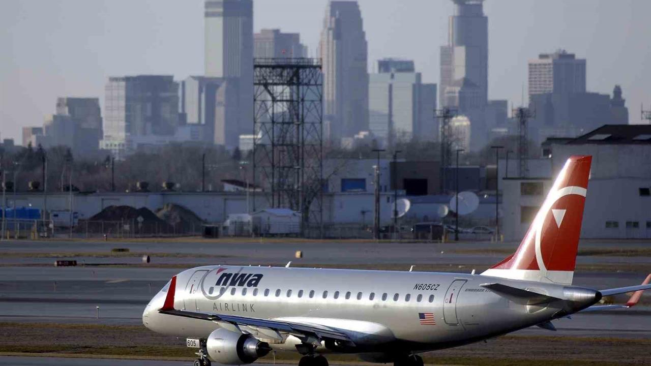 ABD’de Hükümet Kapanınca 60 Bin Hava Çalışanının Maaşı Ödenemedi