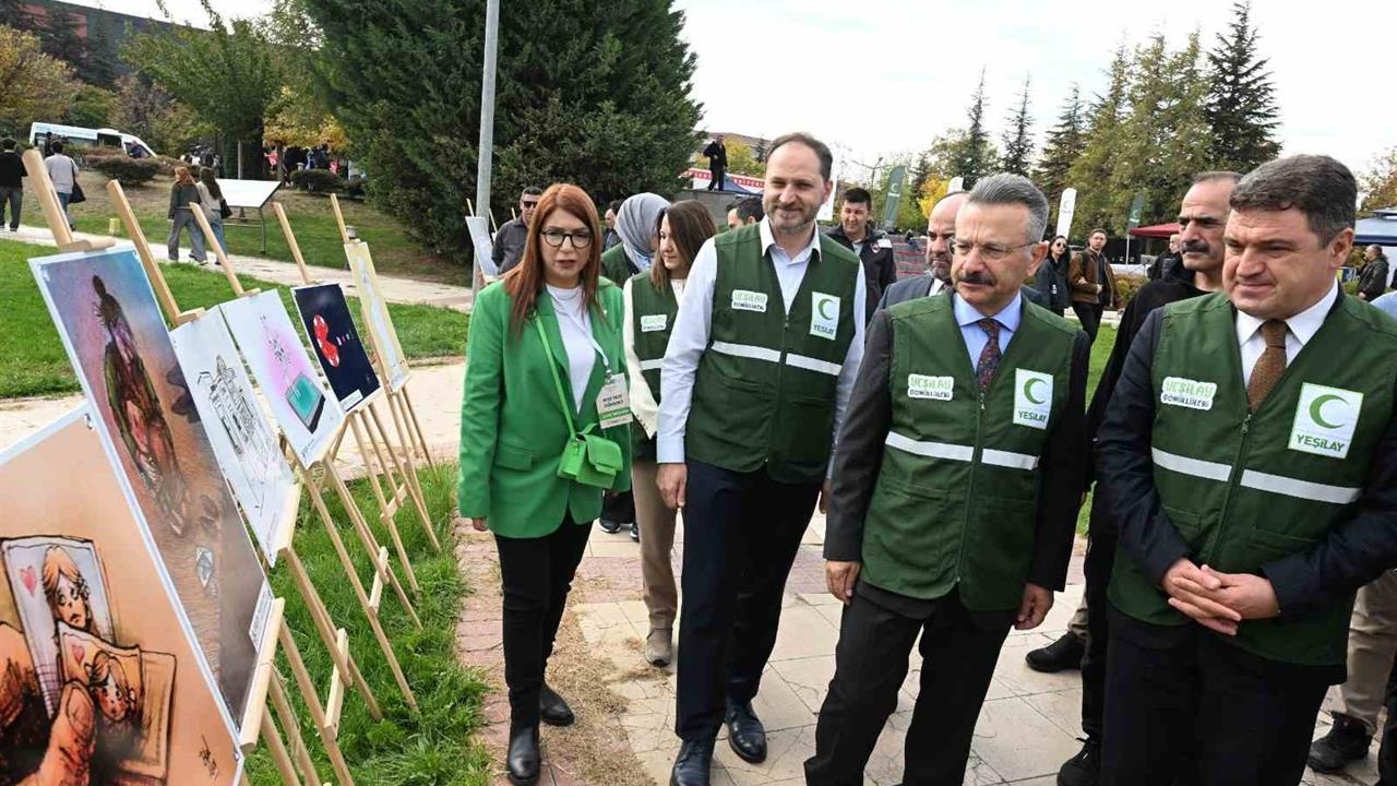 Eskişehir'de YeşilayFest Etkinliği Başladı