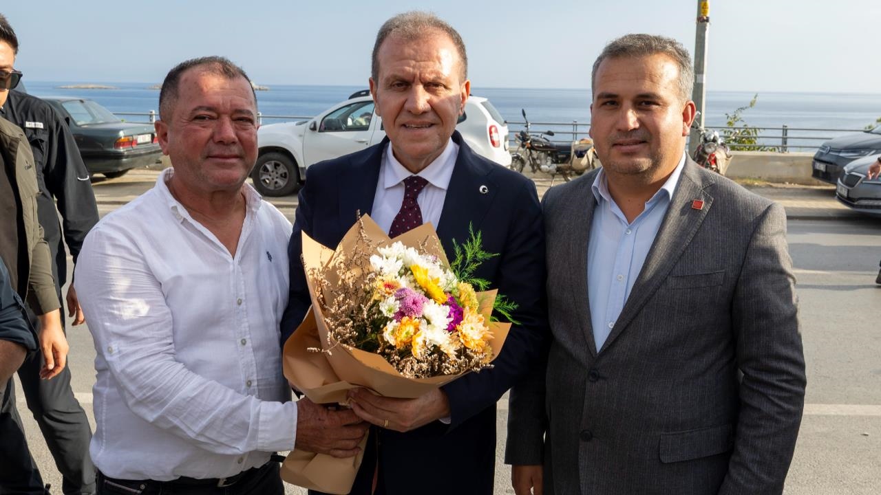 Başkan Seçer, Anamur, Bozyazı ve Aydıncık’ta Partilileriyle Bir Araya Geldi