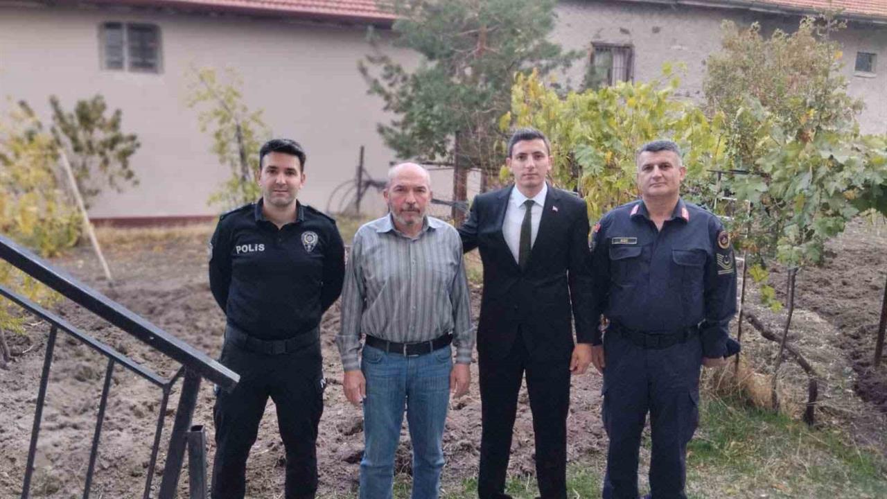 Güdül Kaymakamı Naim Akar'dan Şehit Ailelerine Ziyaret