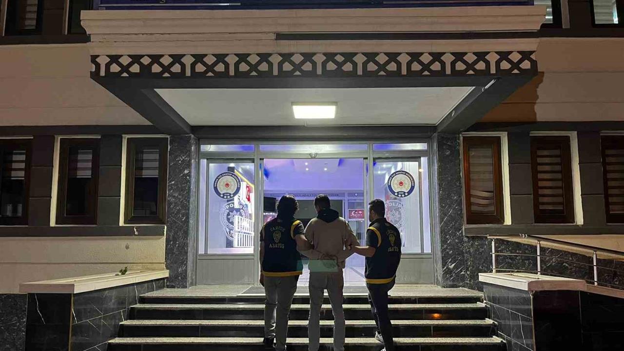 Mersin'de 5 Araç Kundaklayan Şüpheli Yakalandı