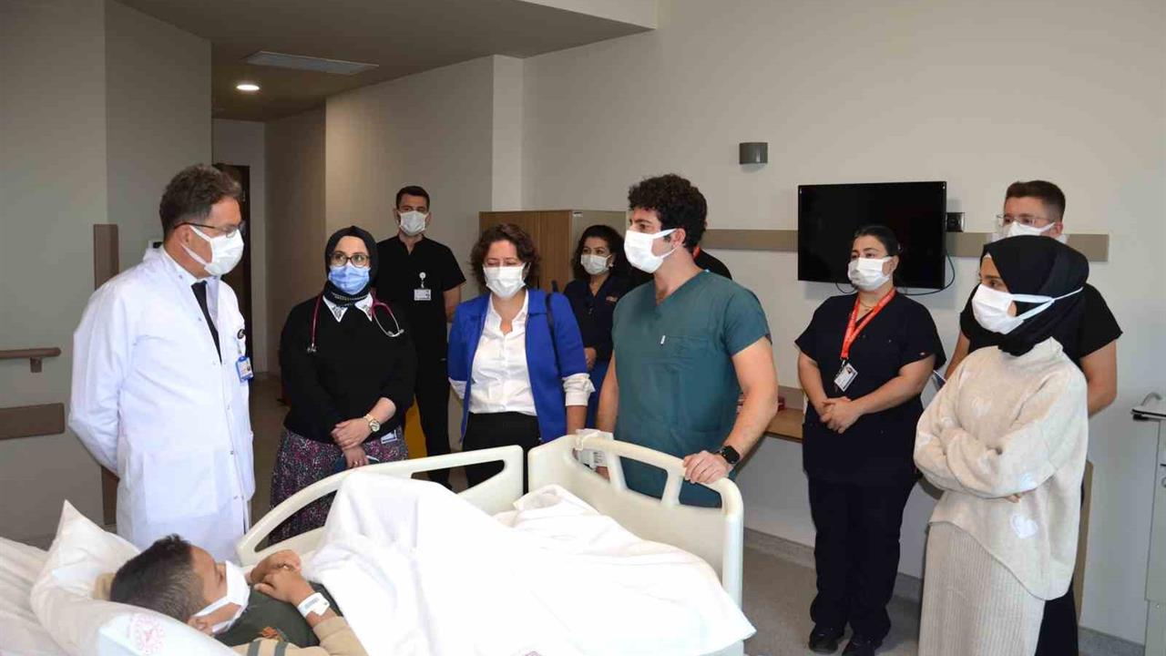 Bursa'da Babadan Oğluna Hayat Veren Hediye: Böbrek Nakli