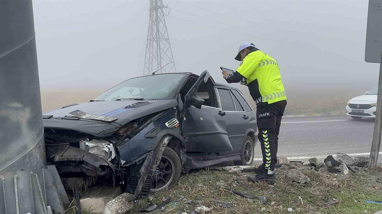 Edirne'de Yoğun Sis Kazası: 1 Yaralı