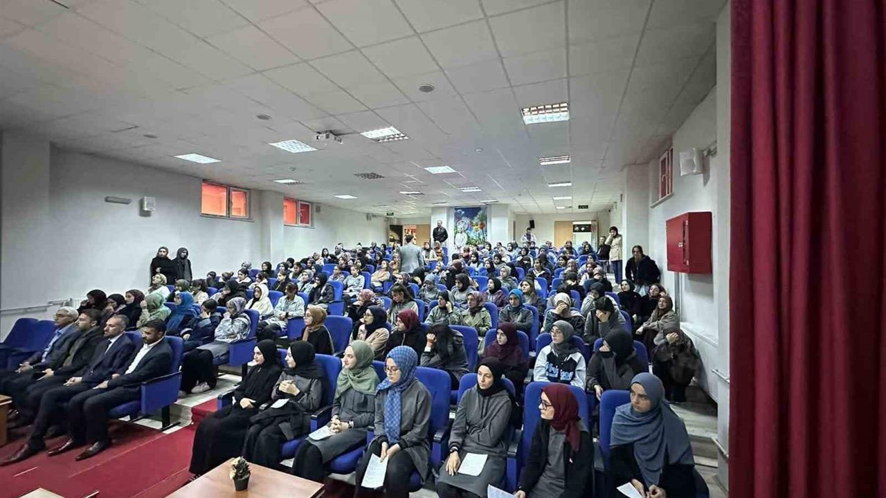 Müftü Şık, Tuşba'da Öğrencilerle Buluştu