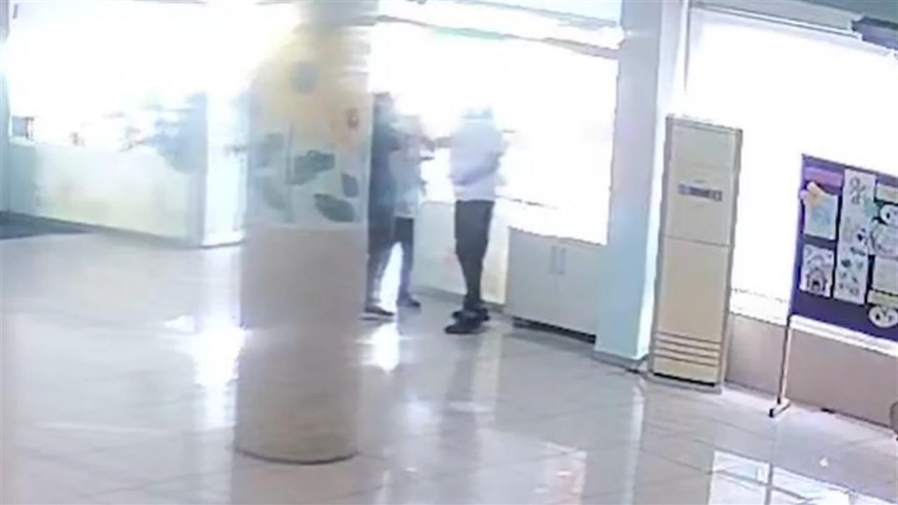 Antalya'da Öğretmene Şiddet İddiası: Eğitim Bir-Sen Destekliyor