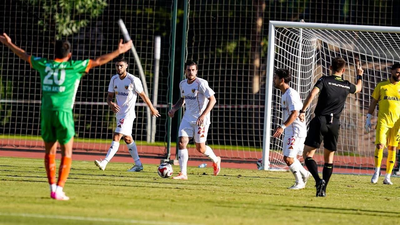 Kayserispor'da Savunma ve Hücumda Sorunlar Yaşıyor