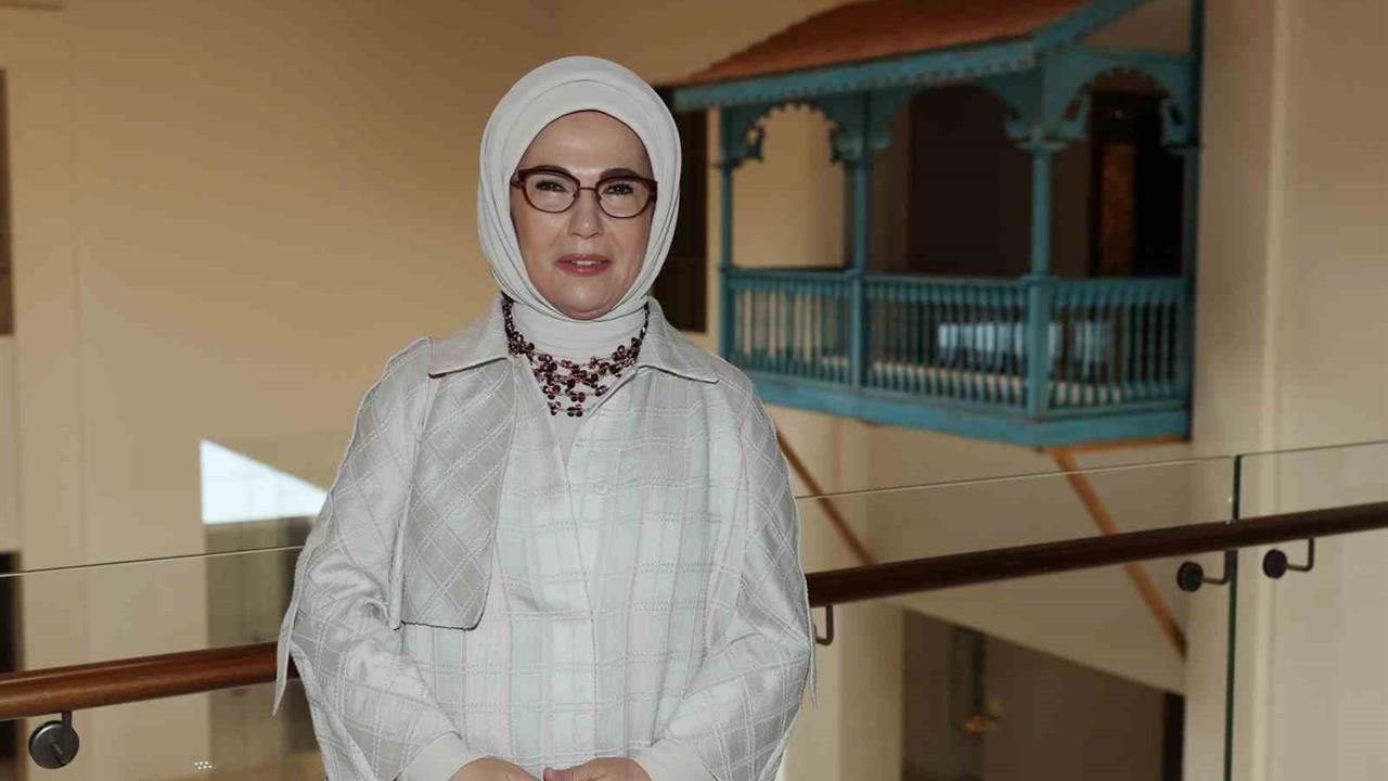 Emine Erdoğan Umman Ulusal Müze’sini Ziyaret Etti