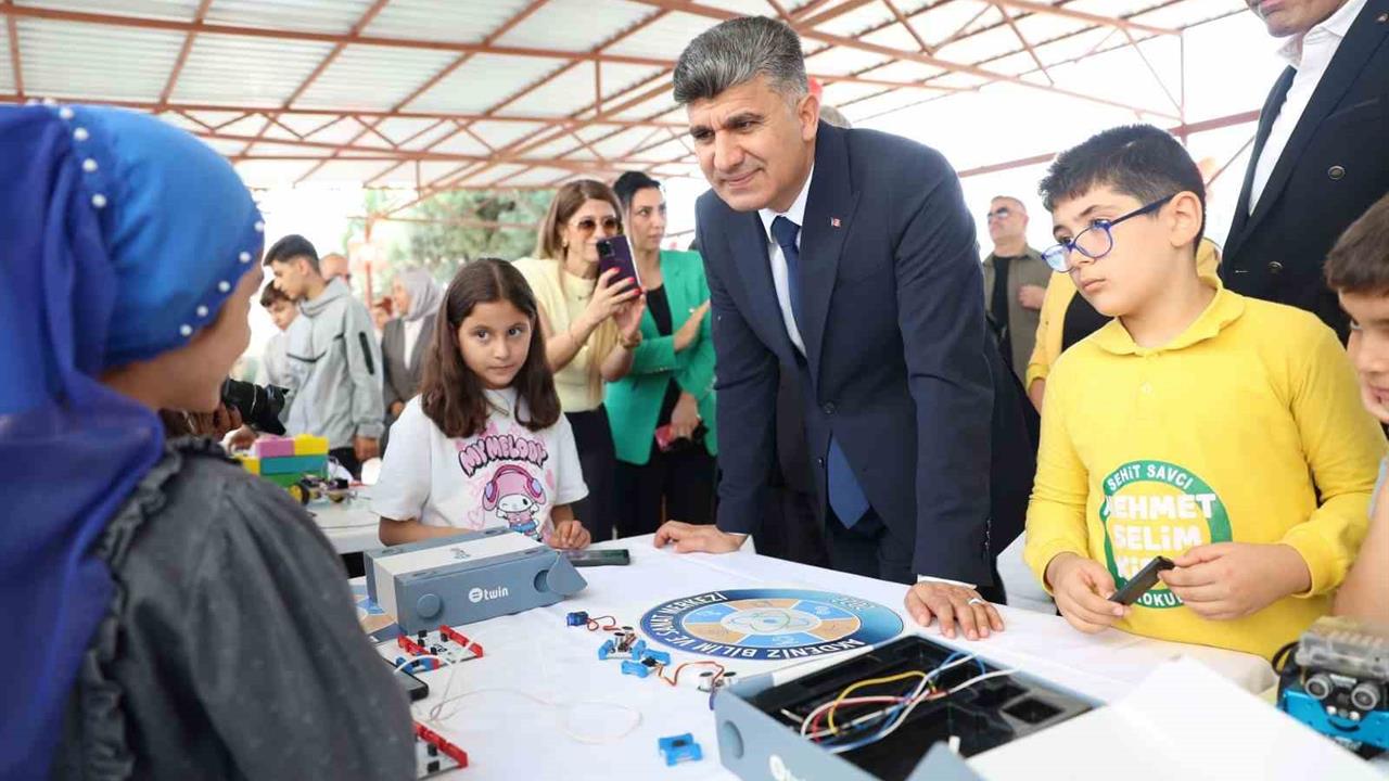 Mersin'de Öğrencilerle Kodlama Şenliği Buluşması