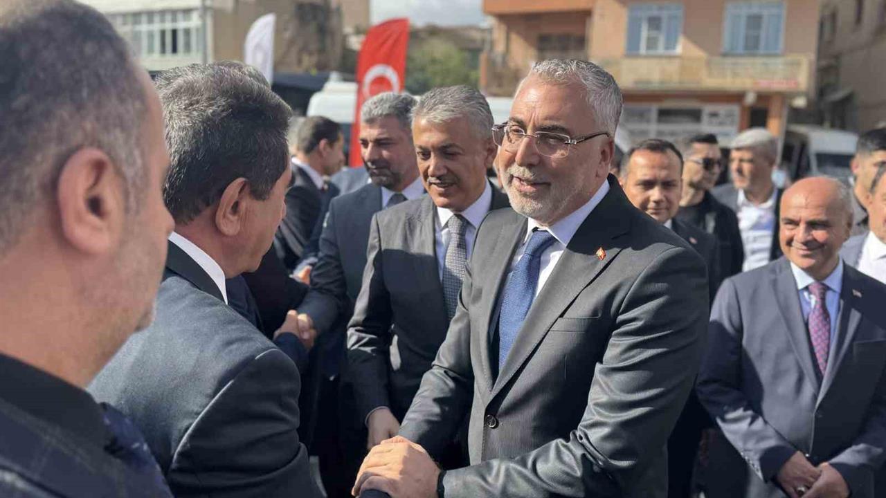 Mardin'de Bakan Işıkhan'dan Eğitime Destek Müjdesi