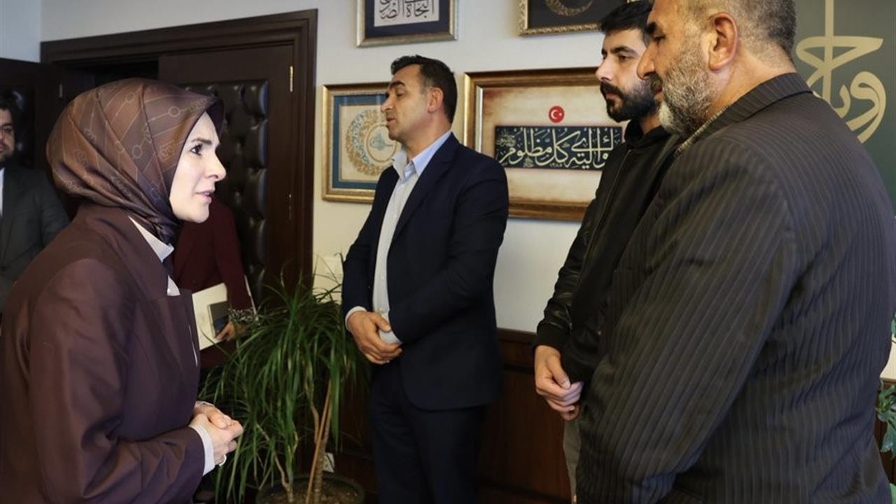 Bakan Göktaş, Rojin'in Babasıyla Bir Araya Gelerek Acılarını Paylaştı