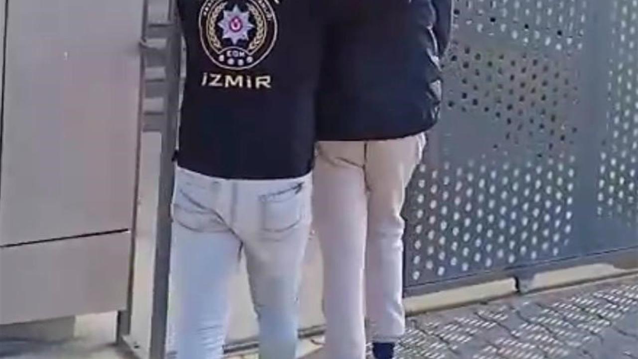 İzmir'de 24 Yıldır Aranan Firari Yakalandı