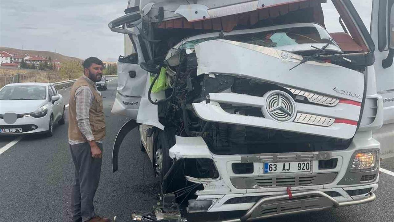 Kulu'da Tır Kazası: 1 Yaralı