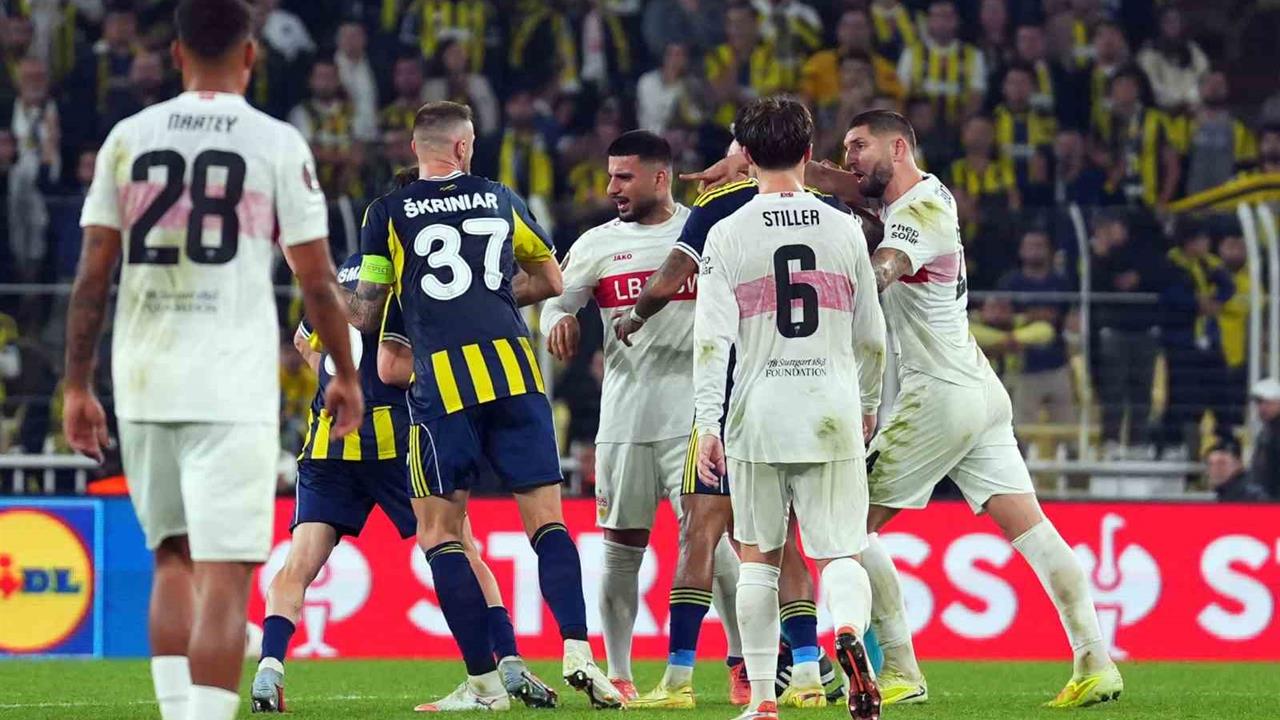 Fenerbahçe-Stuttgart Maçında Gergin Anlar Yaşandı