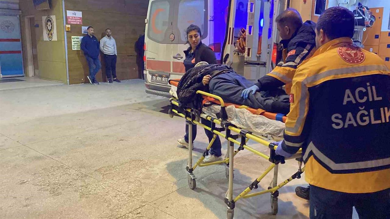 İnegöl'de Otobüsün Çarptığı Yaya Ağır Yaralandı