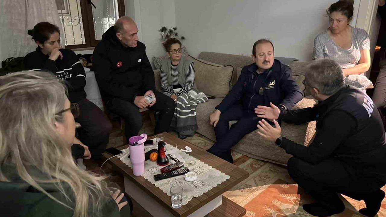 İzmir'de Sel Felaketi: AFAD Başkanı İncelemelerde Bulundu