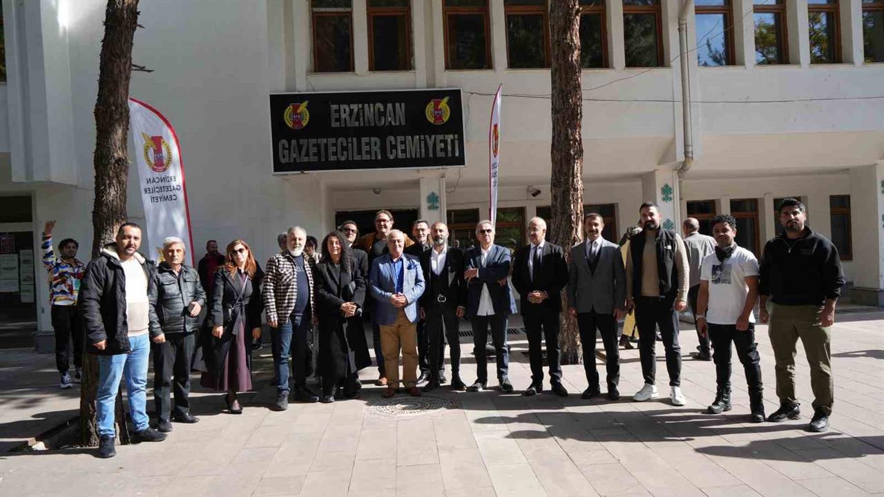 Erzincan’da Sanat Ustaları Bir Araya Geldi