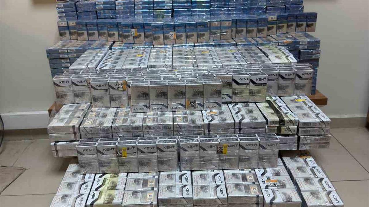 Muradiye'de 3 Bin 750 Paket Kaçak Sigara Ele Geçirildi