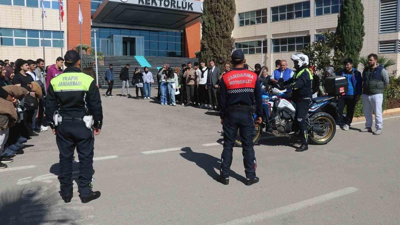 Kilis’te Motosiklet Güvenliği Eğitimi: 275 Öğrenci Katıldı