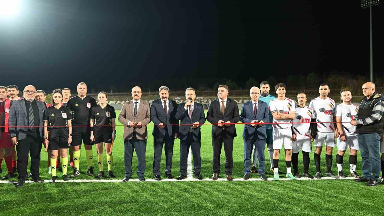 Eskişehir'de ESOGÜ Stadyumu Yenilendi