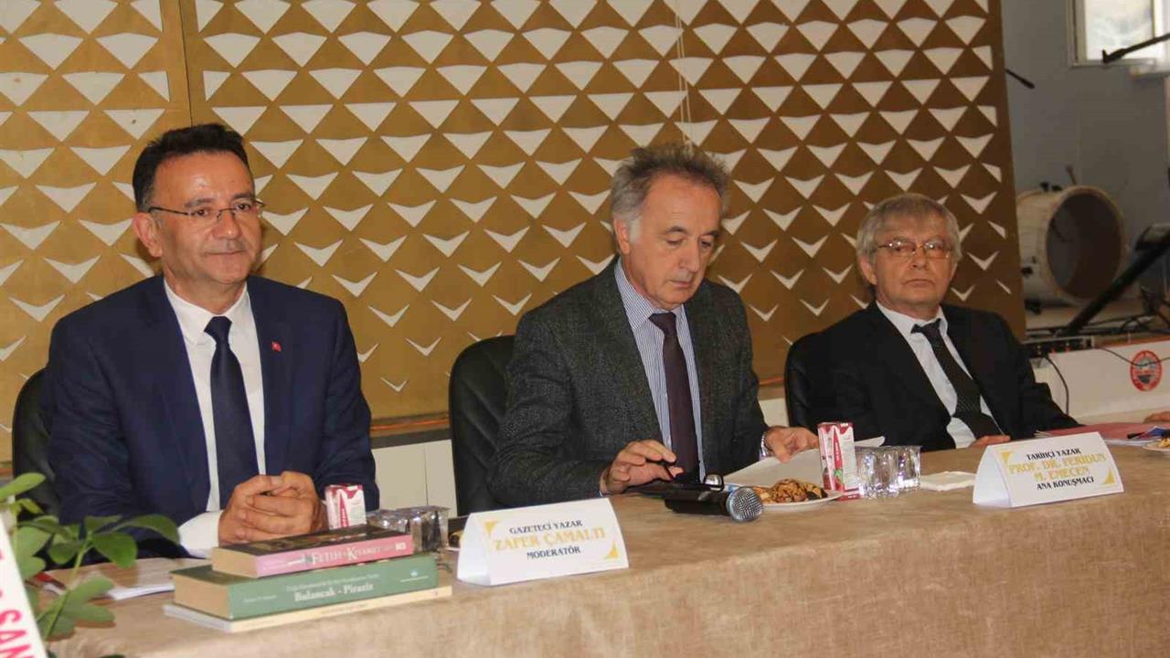 Bulancak'ta Tarihe Yolculuk Konferansı Düzenlendi