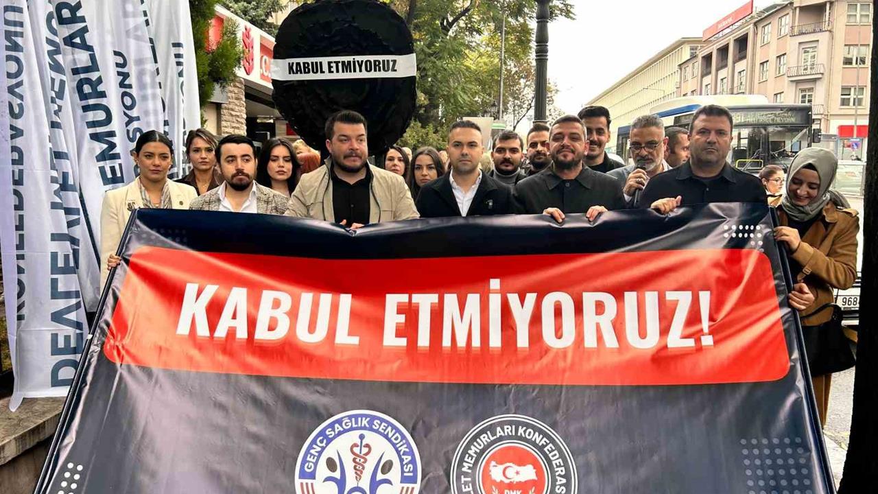 Sağlık Çalışanları Promosyon Talep Ediyor: Adalet İstiyorlar