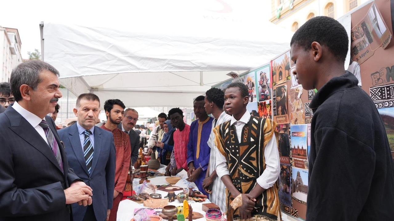 İstanbul'da İmam Hatip Okullarına Uluslararası Marka Vurgusu