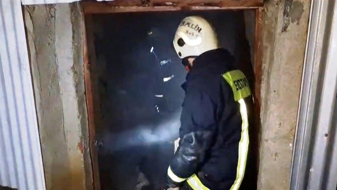 Kütahya Emet'te Ahşap Evde Yangın Çıktı