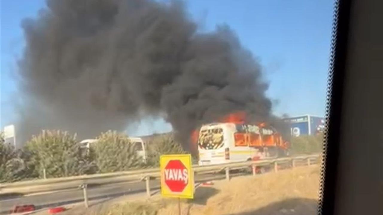 Adana'da Öğrenci Servisi Motosikletli Sürücüyü Öldürdü