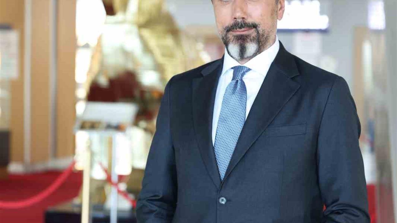 Altın Fırtınalı Dönemlerin Kazananı Oldu