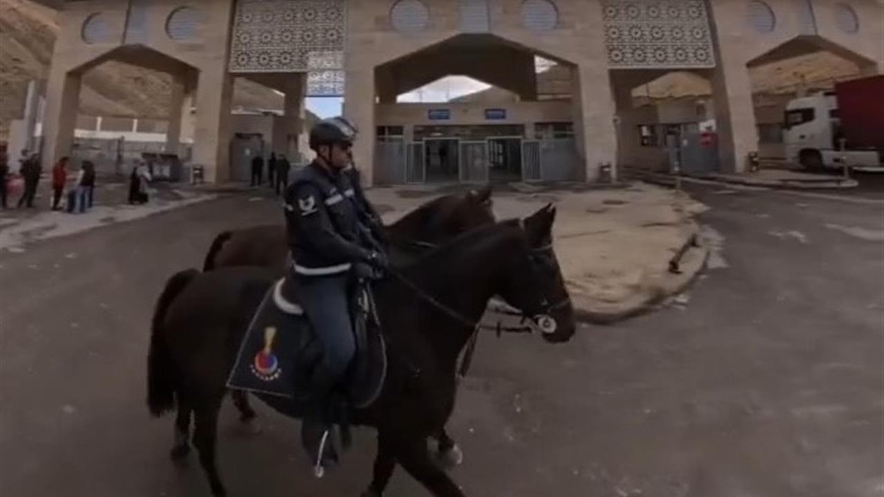 Van'da Atlı Jandarma Timleri Görevde