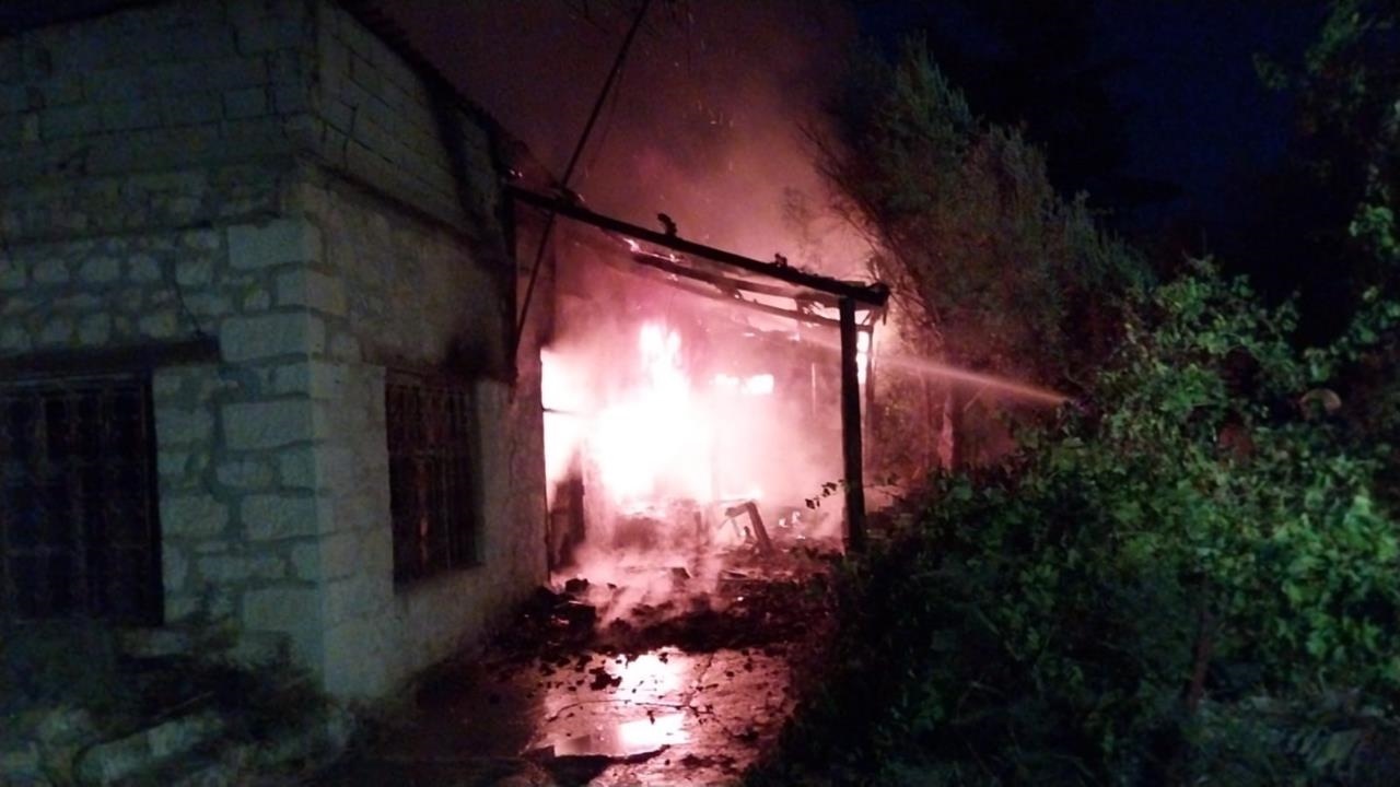 Mut'ta Müstakil Evde Yangın Paniği: Ev Alev Alev Yandı!