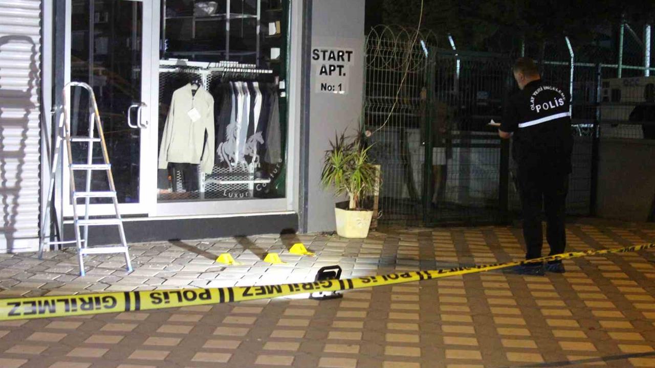 Adana'da EYP Panik Yarattı: İş Yeri Zarar Görmedi