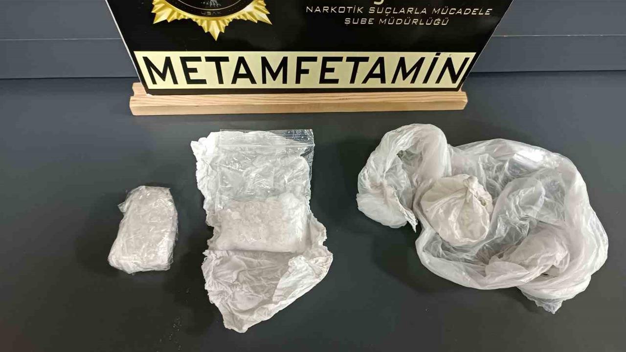 Uşak'ta Uyuşturucu Operasyonu: 2 Tutuklama