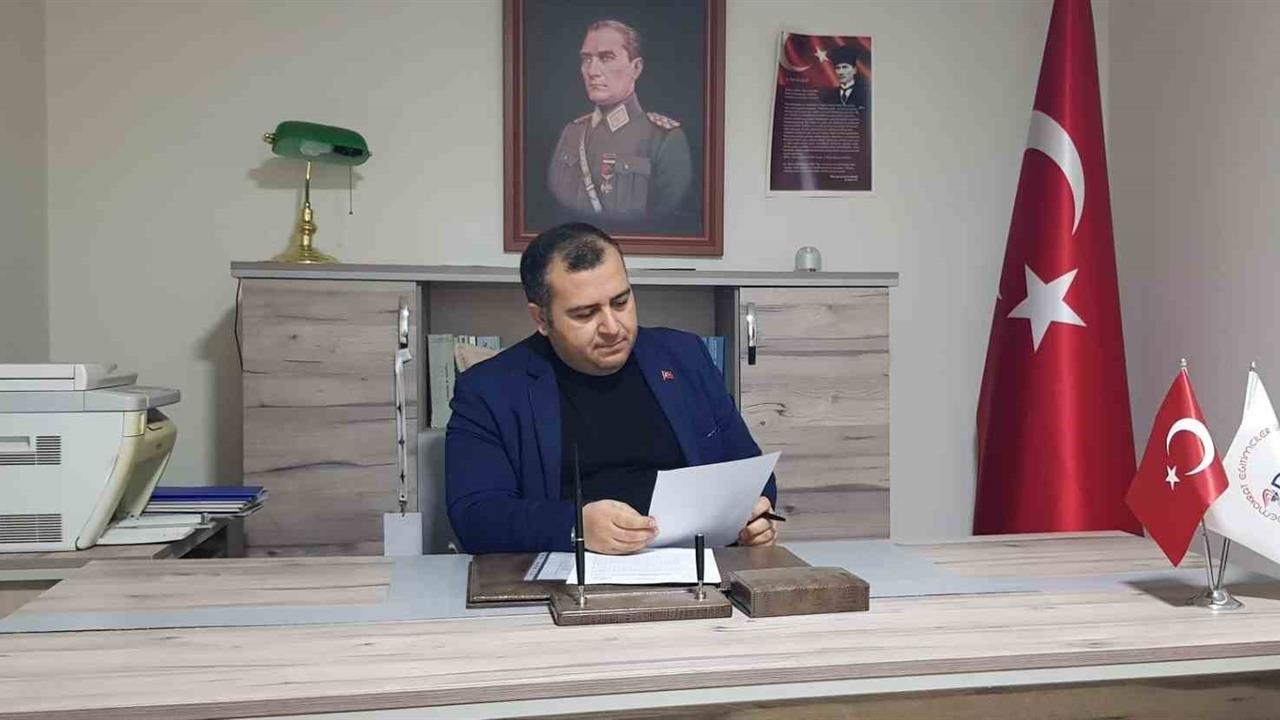 Erzurum'da Eğitimde Evrak Girdabı Sorunu Yaşanıyor