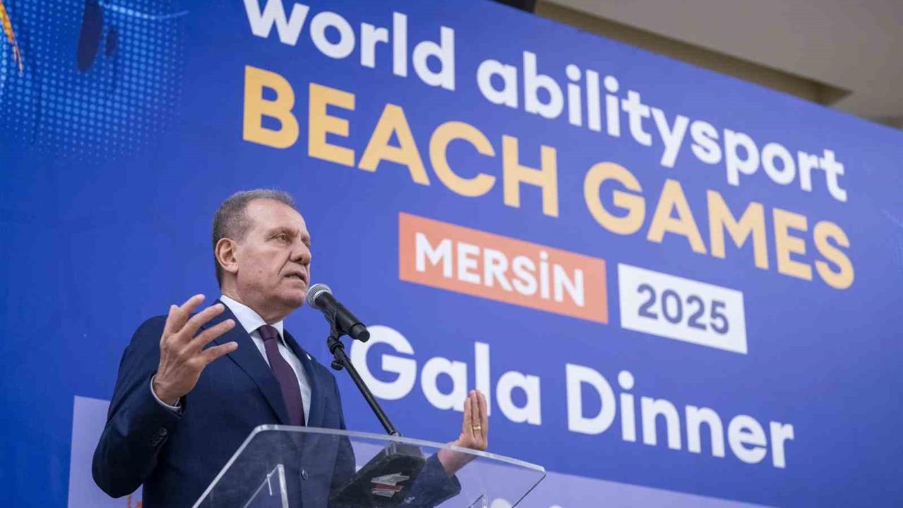 Mersin'de Dünya Barışını Kutlayan Organizasyon Gerçekleşti