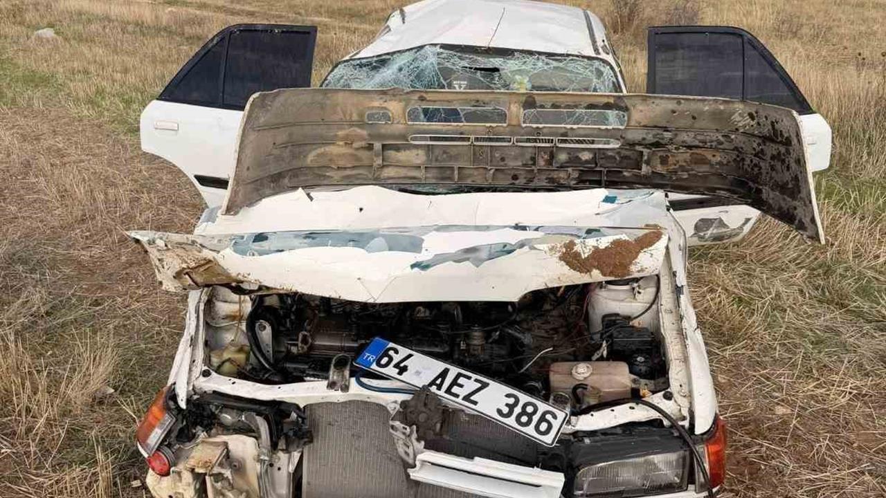 Uşak'ta Tarlaya Düşen Otomobilde 1 Yaralı