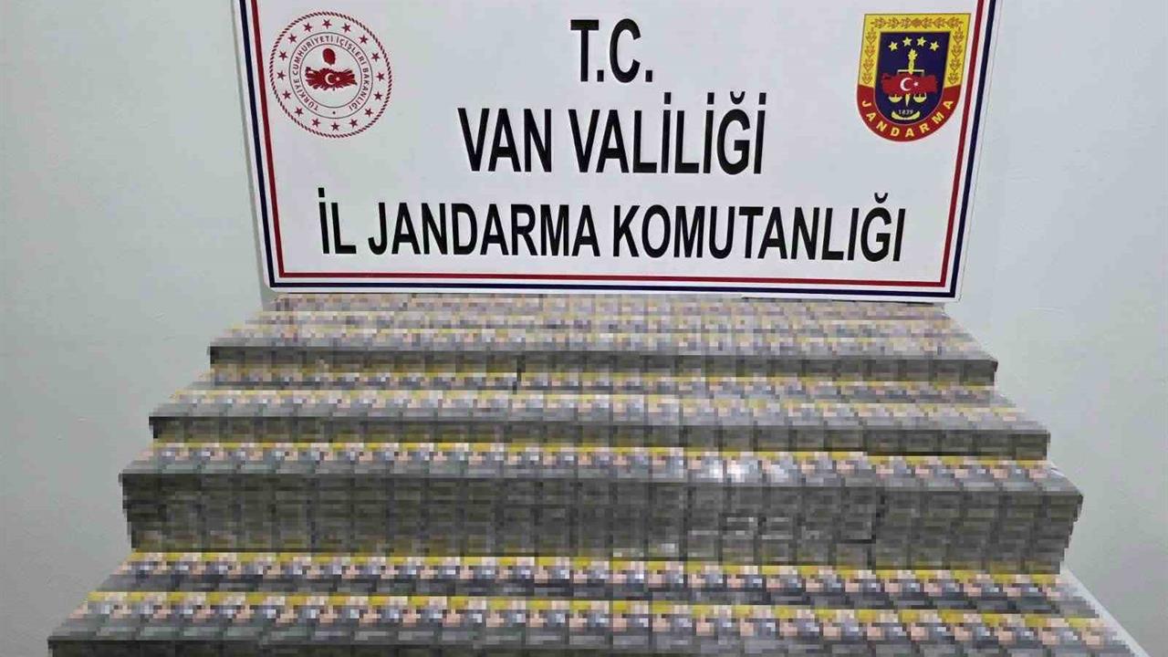 Van'da 2 Bin 470 Paket Kaçak Sigara Ele Geçirildi