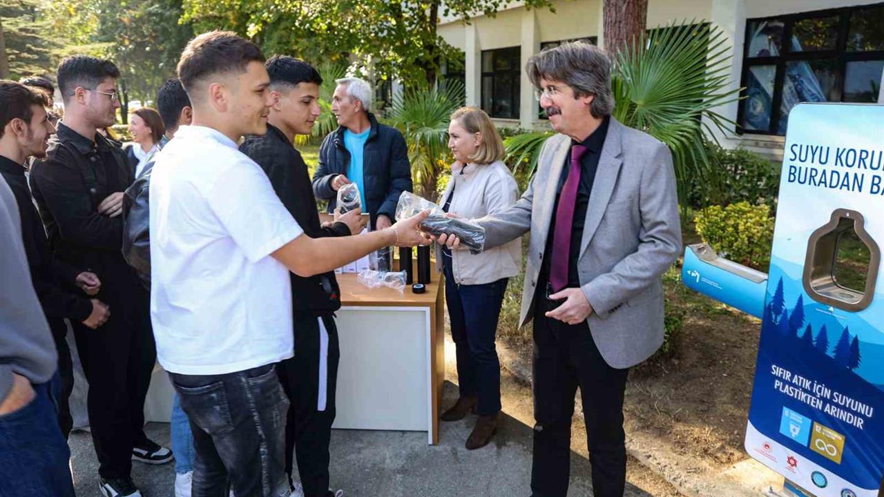 Bursa'da Suyu Plastiklerden Arındıran Proje Başlatıldı