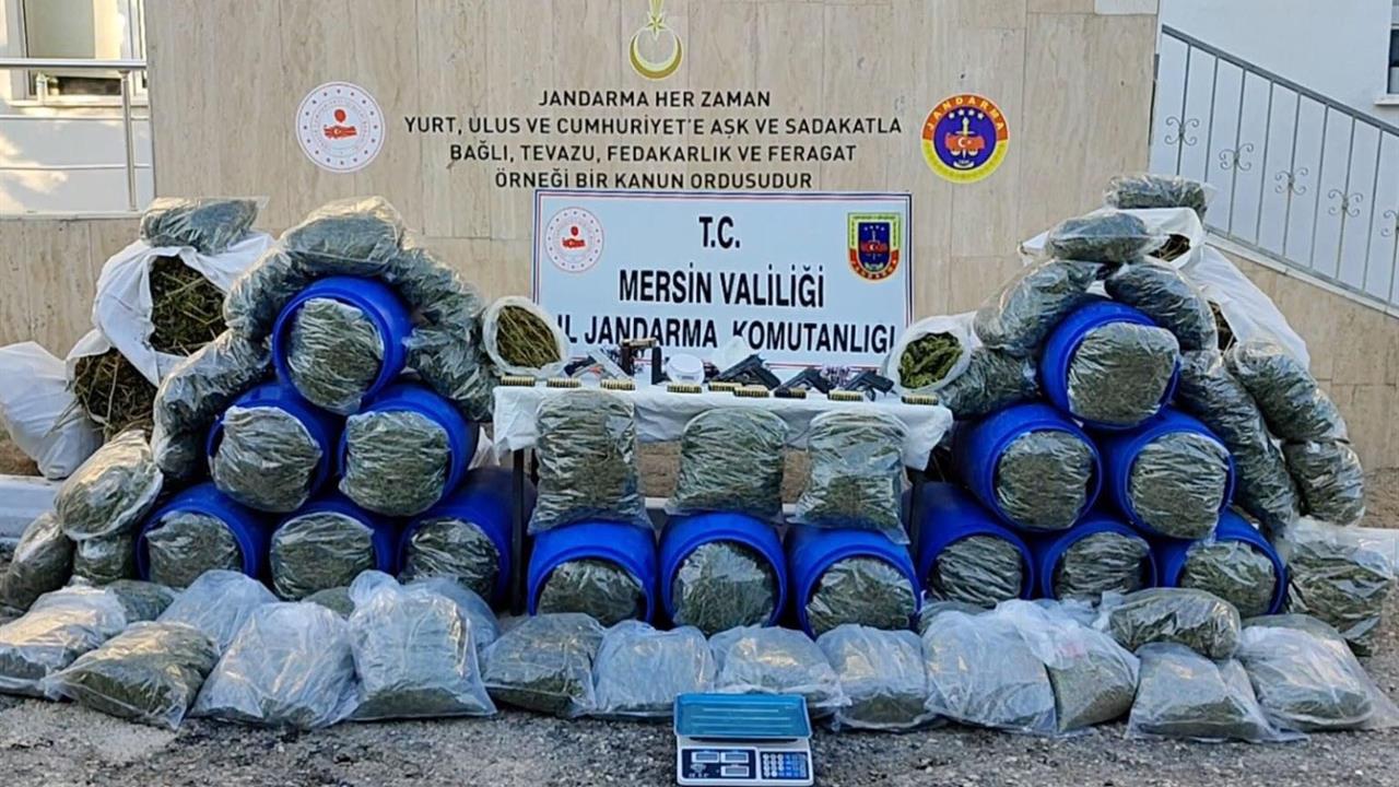 Mersin'de Uyuşturucu Operasyonu: Yüzlerce Kilo Ele Geçirildi