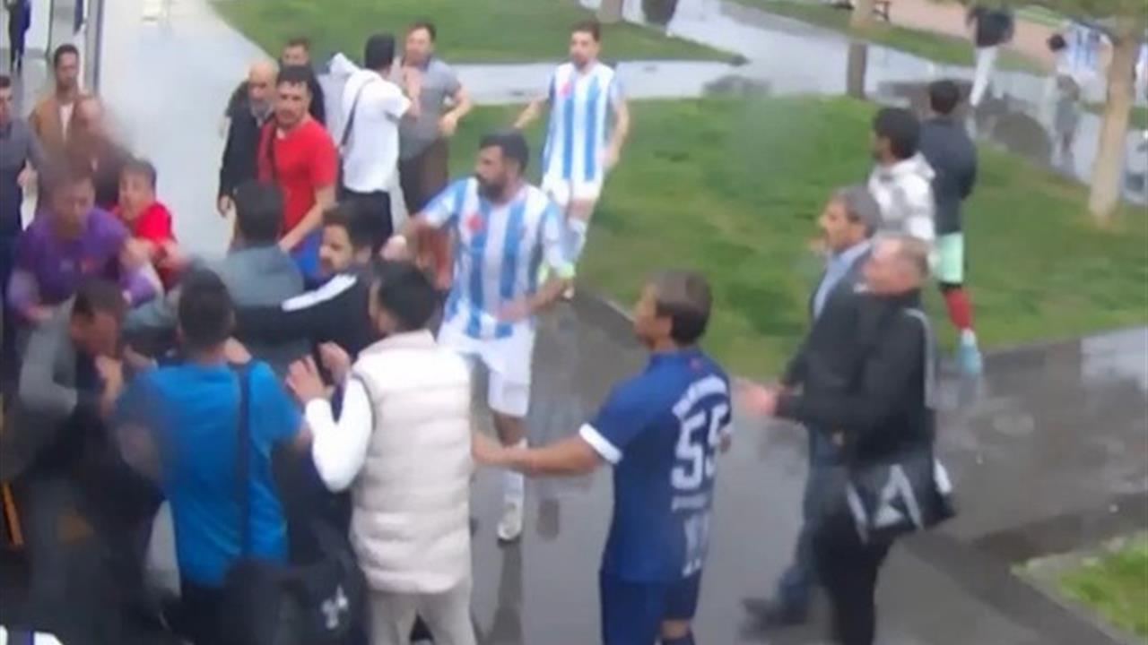 Kayseri'de Futbolculara Saldırı: Teknik Direktör ve Antrenör Darp Edildi