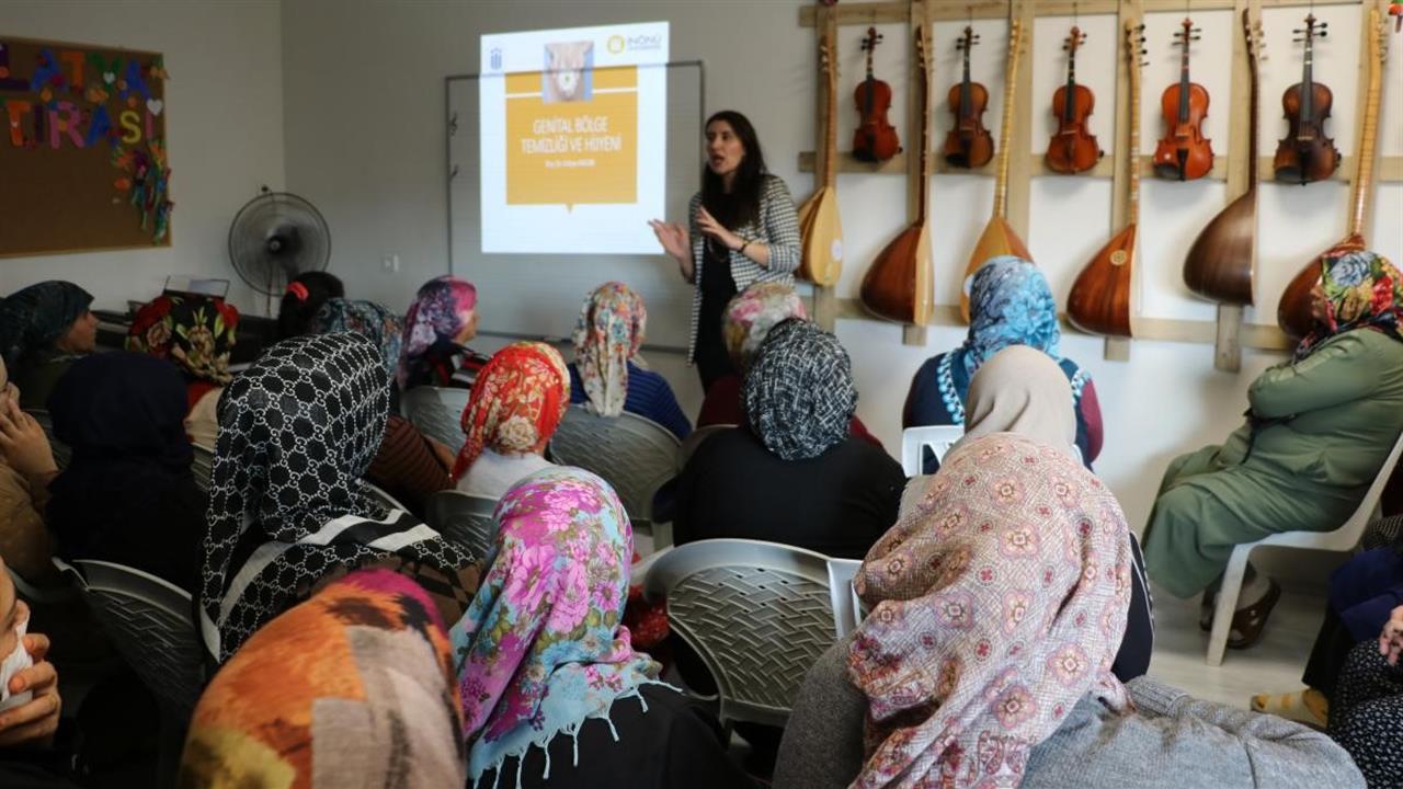 Malatya'da Kadınlara Hijyen Eğitimi Verildi