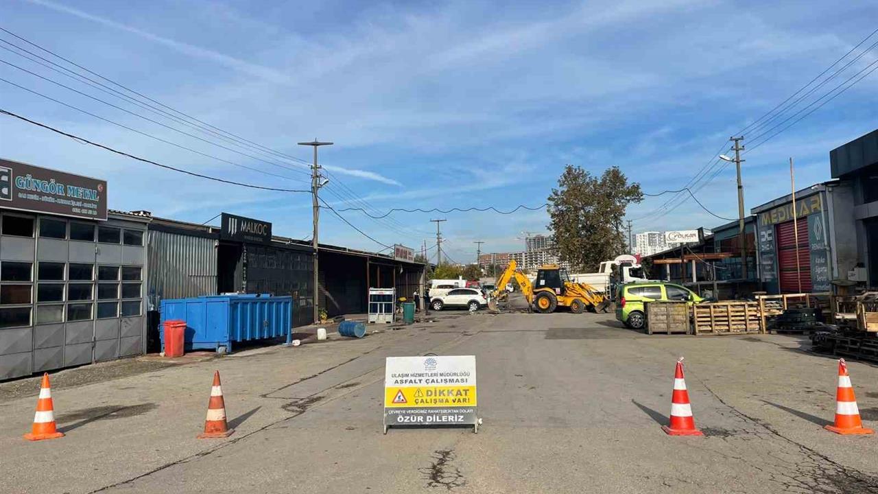 Bursa'da Beşevler Sanayi Sitesi Yolları Yenileniyor