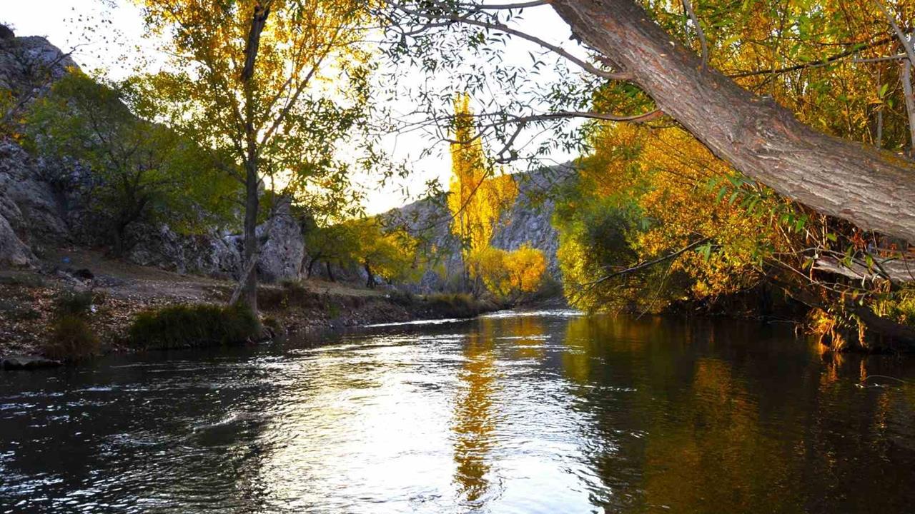 Kahramanmaraş'ta Sonbahar Güzellikleri Görsel Şölen Sunuyor