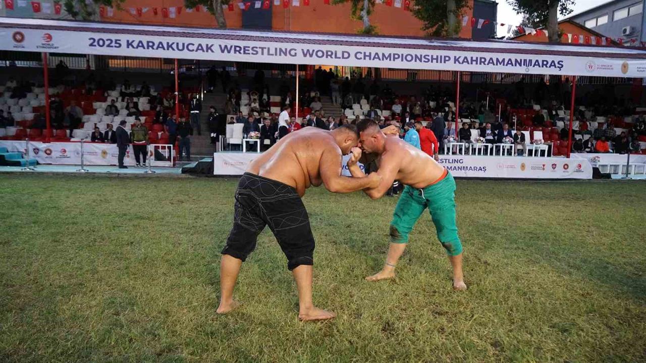 Kahramanmaraş’ta Kısa Şalvar Güreş Şampiyonası Tamamlandı