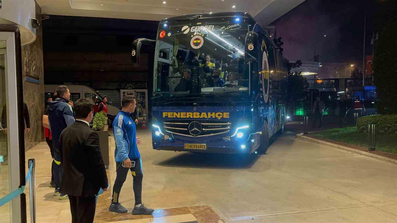 Fenerbahçe Gaziantep'te Maç İçin Hazırlanıyor
