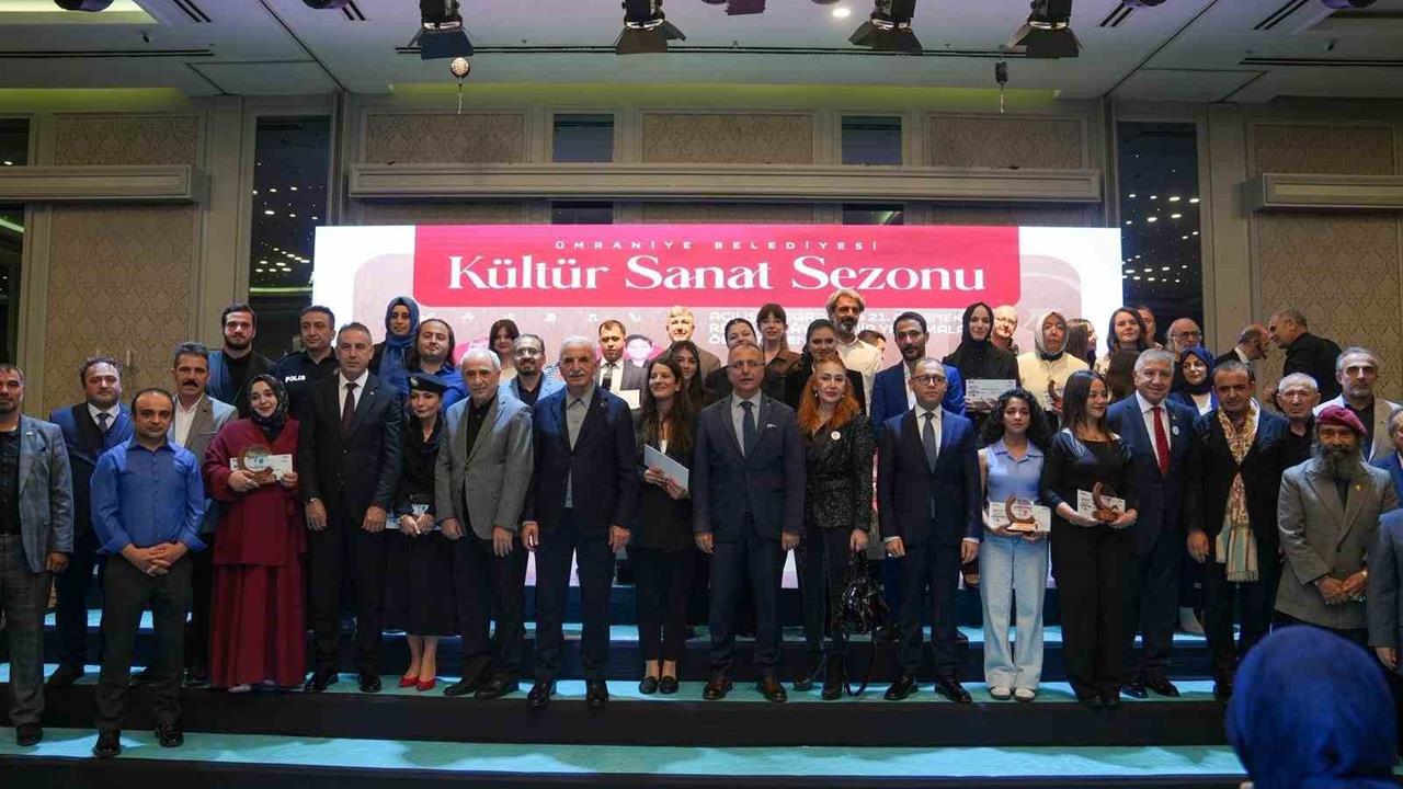 Ümraniye’de bu yıl sanatın teması 'aile' oldu