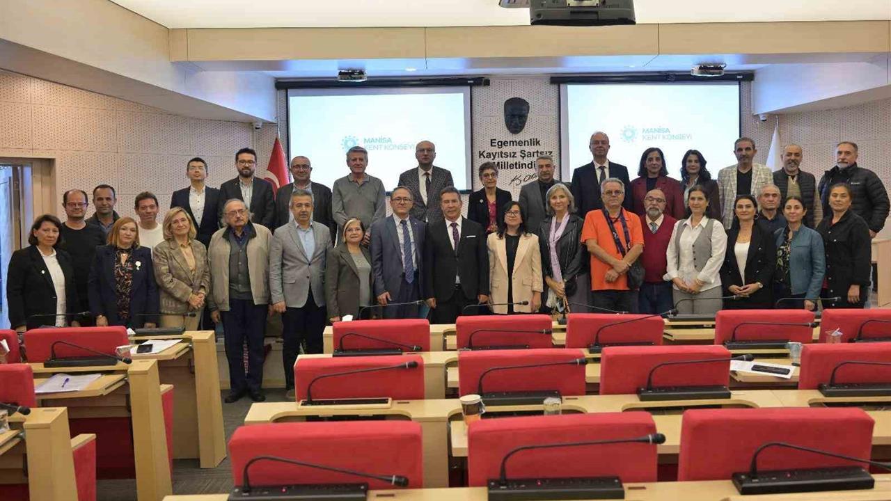 Manisa'da Kent Konseyi Genel Kurulu Yapıldı